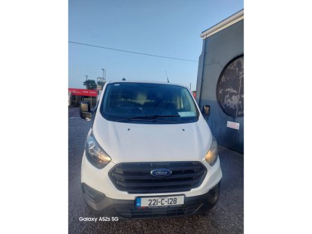 2022 Ford Transit Custom Kombi van