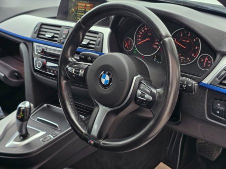 2017 BMW 3 Series - thumbnail 22