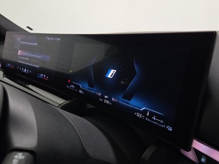 2025 BMW 5 Series - thumbnail 19