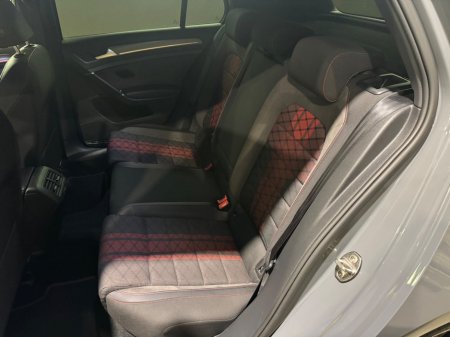 2019 Volkswagen Golf - thumbnail 11