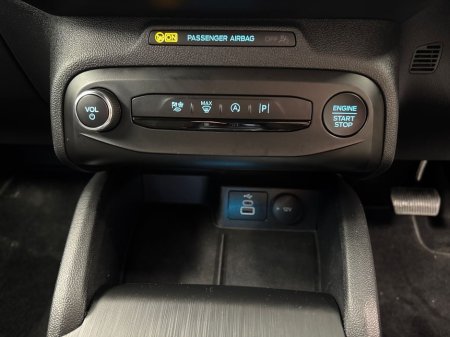 2025 Ford Focus 1.5D ST-LINE X AUTO *JUST IN* €75 P/W ON PCP €35,995 thumbnail