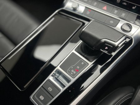 2024 Audi A6 50 TFSI E S LINE BLACK ED QUATTRO €54,990 thumbnail