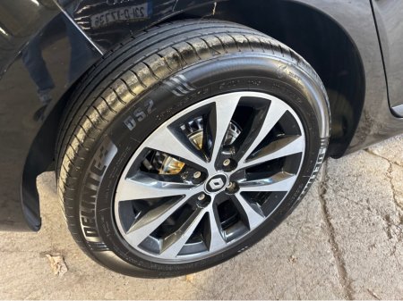 2023 Renault Clio - thumbnail 3