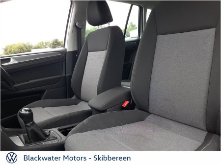 2017 Volkswagen Golf SV - thumbnail 4