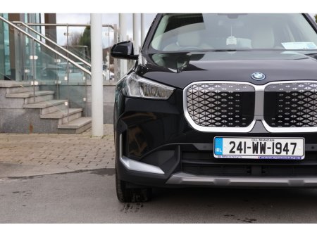 2024 BMW iX1 - thumbnail 5