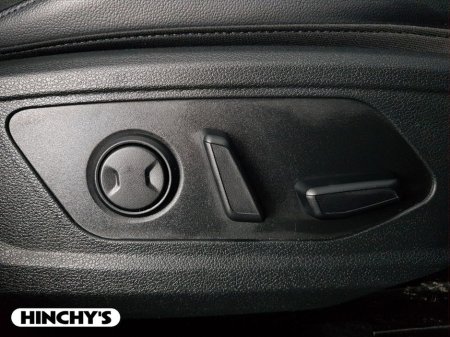 2025 Kia Sportage Plug-in Hybrid €45,900 thumbnail