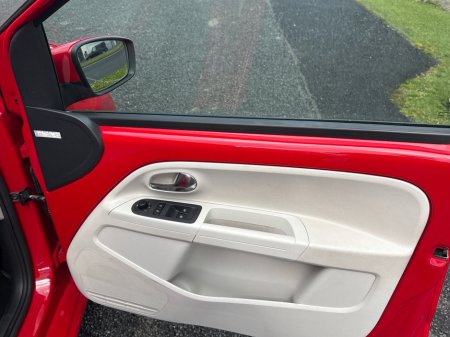 2015 Volkswagen up! - thumbnail 11
