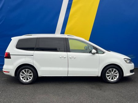 2017 Volkswagen Sharan HIGHLINE 1.4 TSI 7-SEATER AUTO // NEW NCT // ADAPTIVE CURISE CONTROL // INDEPENDENT BACKSEAT CLIMATE CONTROL €21,900