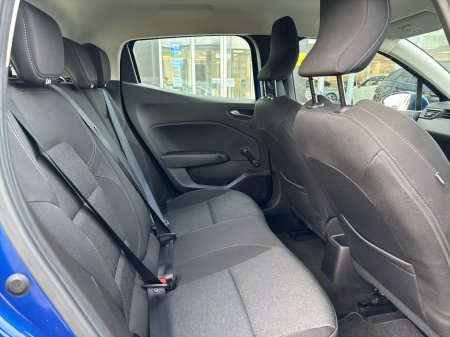 2022 Renault Clio DYNAMIQUE TCE 90 MY21.5 5 5DR €15,950 thumbnail