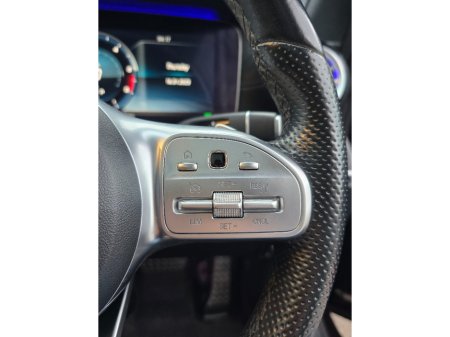 2019 Mercedes-Benz E Class - thumbnail 19