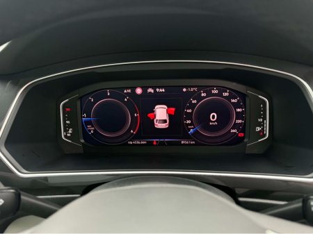 2023 Volkswagen Tiguan ELEGANCE 2.0 TDI MANUAL 6SPEED FWD 150BHP €39,450 thumbnail