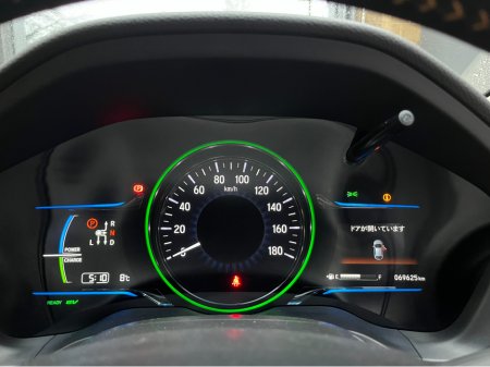 2015 Honda Vezel €15950! 2015 HONDA VEZEL HYBRID Z 1.5 AUTOMATIC / CRUISE CONTROL / REVERSE CAMERA / HEATED SEATS €15,950 thumbnail