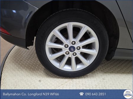 2017 Ford Focus - thumbnail 25