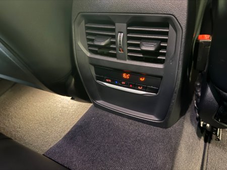 2022 BMW 3 Series - thumbnail 10