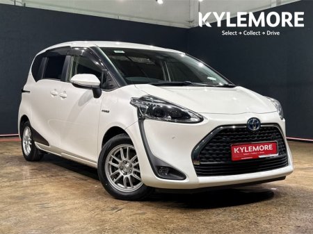2019 Toyota Sienta - thumbnail 1