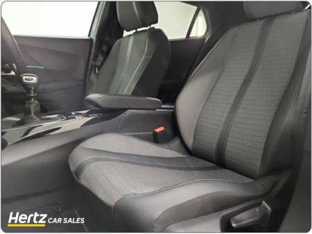 2023 Peugeot 2008 Allure1.2 Petrol Manual €22,495 thumbnail