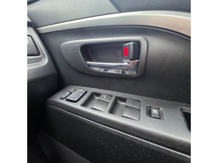 2011 Mazda Mazda5 - thumbnail 23