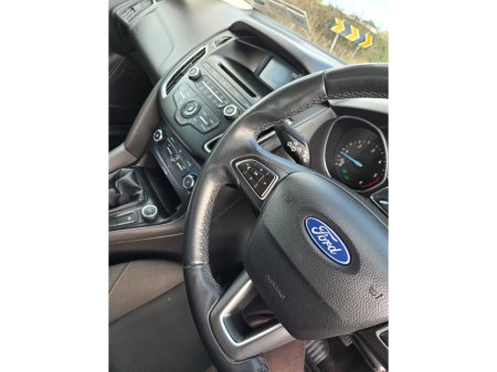 2015 Ford Focus - thumbnail 11