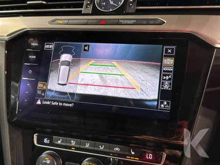 2018 Volkswagen Passat ESTATE - 1.4L TSI AUTOMATIC - HALF LEATHER UPHOLSTERY - REVERSE CAMERA/PARKING RADAR - CRUISE CONTROL €20,950 thumbnail