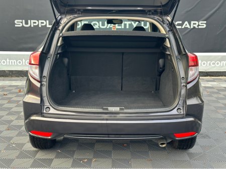 2017 Honda Vezel Automatic €16,950 thumbnail