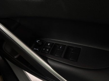 2024 Toyota Corolla Cross - thumbnail 16