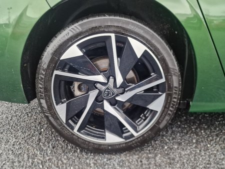 2022 Peugeot 308 Allure 1.5 HDI Auto 130 4DR AU €22,950