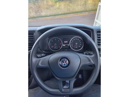 2021 Volkswagen Crafter 35 MWB 140HP MANUAL 6SPEED FWD 5DR €21,000 thumbnail