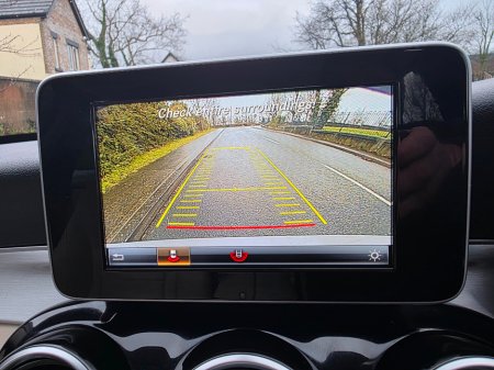 2018 Mercedes-Benz C Class C 180 4DR Auto €21,950 thumbnail