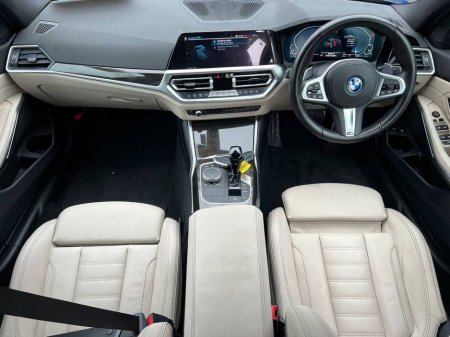 2022 BMW 3 Series - thumbnail 10