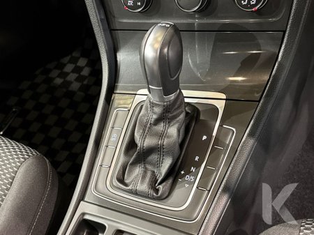 2018 Volkswagen Golf - thumbnail 16