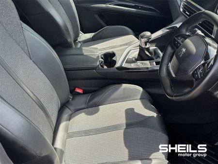 2022 Peugeot 5008 - thumbnail 11