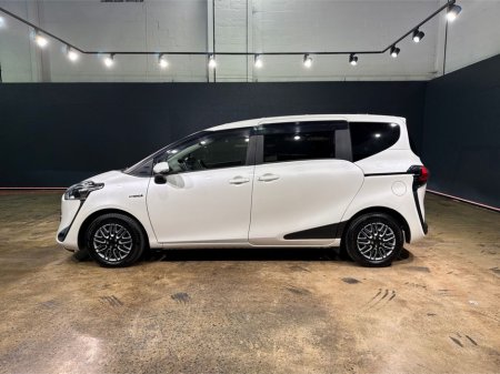 2020 Toyota Sienta - thumbnail 6