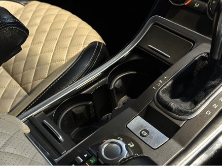 2010 Land Rover Range Rover Sport 3.0 SDV6 OVERFINCH UTILITY €17,950 thumbnail