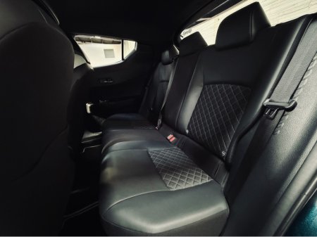 2019 Toyota C-HR - thumbnail 11