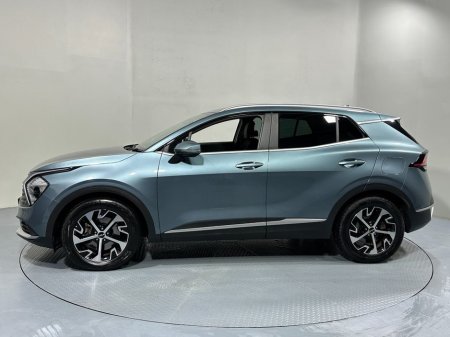2025 Kia Sportage - thumbnail 4