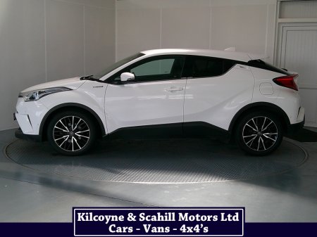 2017 Toyota C-HR - view 4