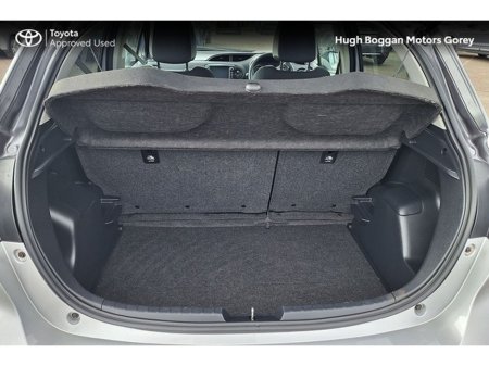 2020 Toyota Yaris - thumbnail 11