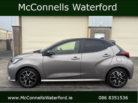 2020 Toyota Yaris - thumbnail 3