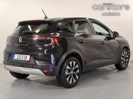 2023 Renault Captur - view 3