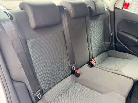 2016 Volkswagen Polo - thumbnail 9