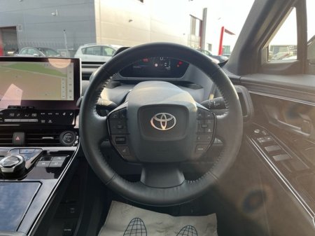 2023 Toyota bZ4X - thumbnail 10