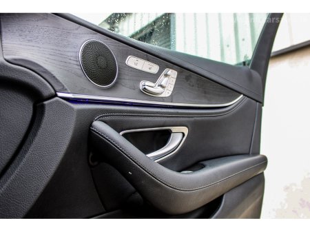 2020 Mercedes-Benz E Class E 300 de Plug-in Hybrid AMG Line €30,750 thumbnail