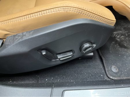 2023 Volvo XC60 €46950! 2023 VOLVO XC60 RECHARGE ULTIMATE T6 AWD PLUG 2.0 AUTOMATIC / CRUISE CONTROL /  ELECTRIC MEMORY & HEATED SEATS / 360° PARKING CAMERA / PANORAMIC SUNROOF / APPLE CARPLAY €46,950 thumbnail