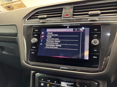 2023 Volkswagen Tiguan - thumbnail 19