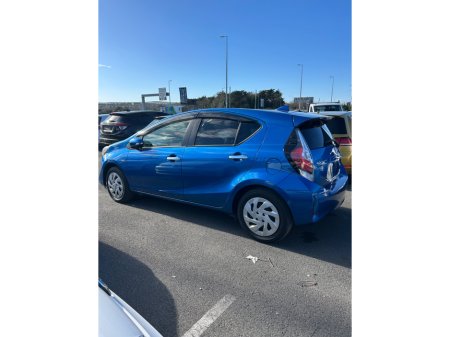 2018 Toyota Aqua - thumbnail 4