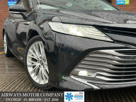 2018 Toyota Camry 2.5 HYBRID 5DR €18,995 thumbnail