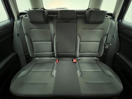 2019 Volkswagen Golf - thumbnail 23