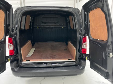 2020 Citroen Berlingo Touch BlueHDi 100 S&S 5MT M €10,995 thumbnail