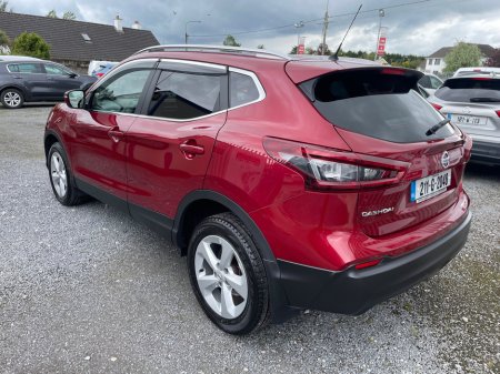2021 Nissan Qashqai 1.3 PET SE DCT €23,995 thumbnail
