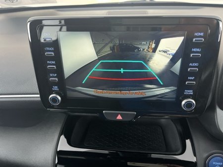 2023 Toyota Yaris Cross HYBRID LUNA SPORT €28,950 thumbnail